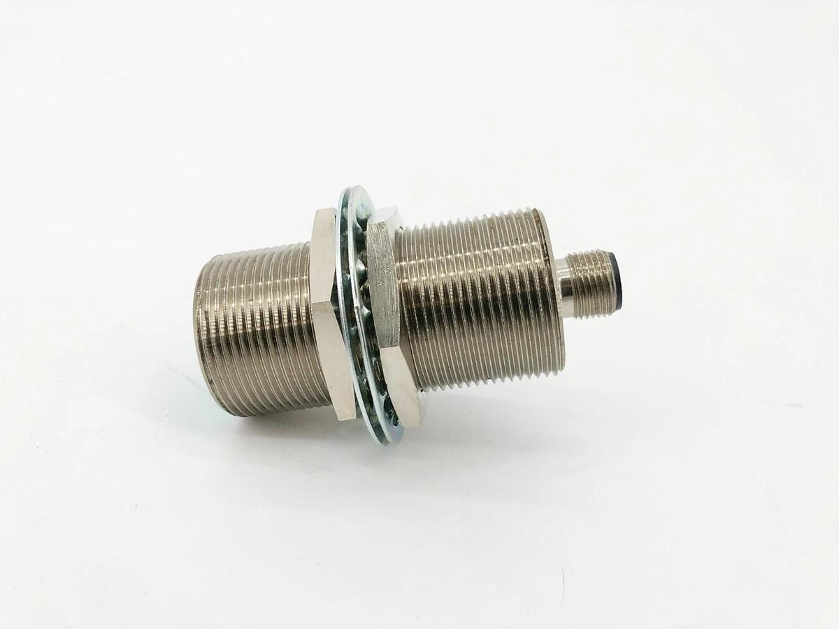 New Pepperl + Fuchs NBB10-30GM60-A0-V1 Inductive Sensor 10-30VDC 84015
