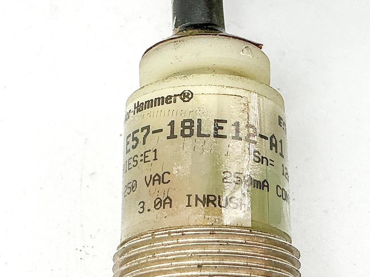 New Cutler Hammer E57-18LE12-A1 Inductive Proximity Sensor 250V - No Hardware