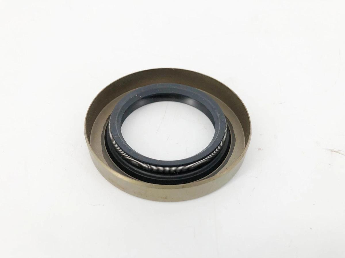 Lot of 2 New SKF 14641 Oil Seals 1.5" x 2.3" x 0.375"