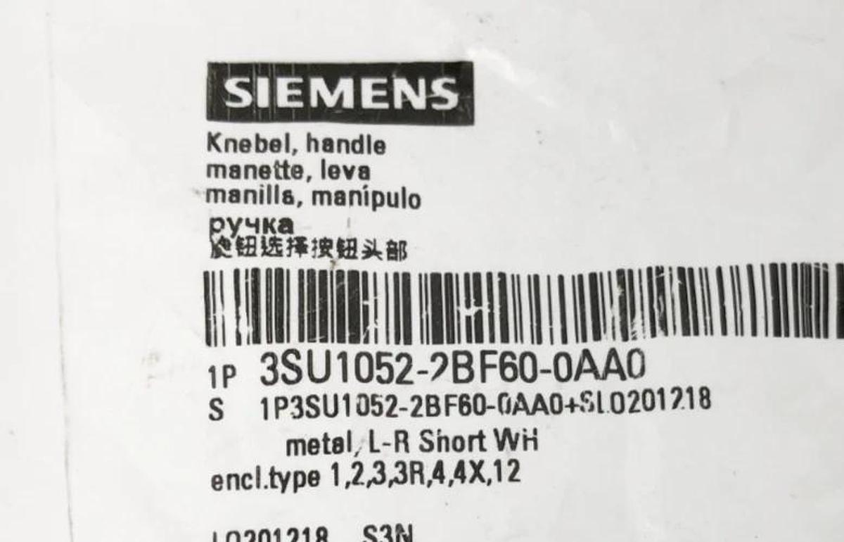 New Siemens 3SU1052-2BF60-0AA0 Selector Switch