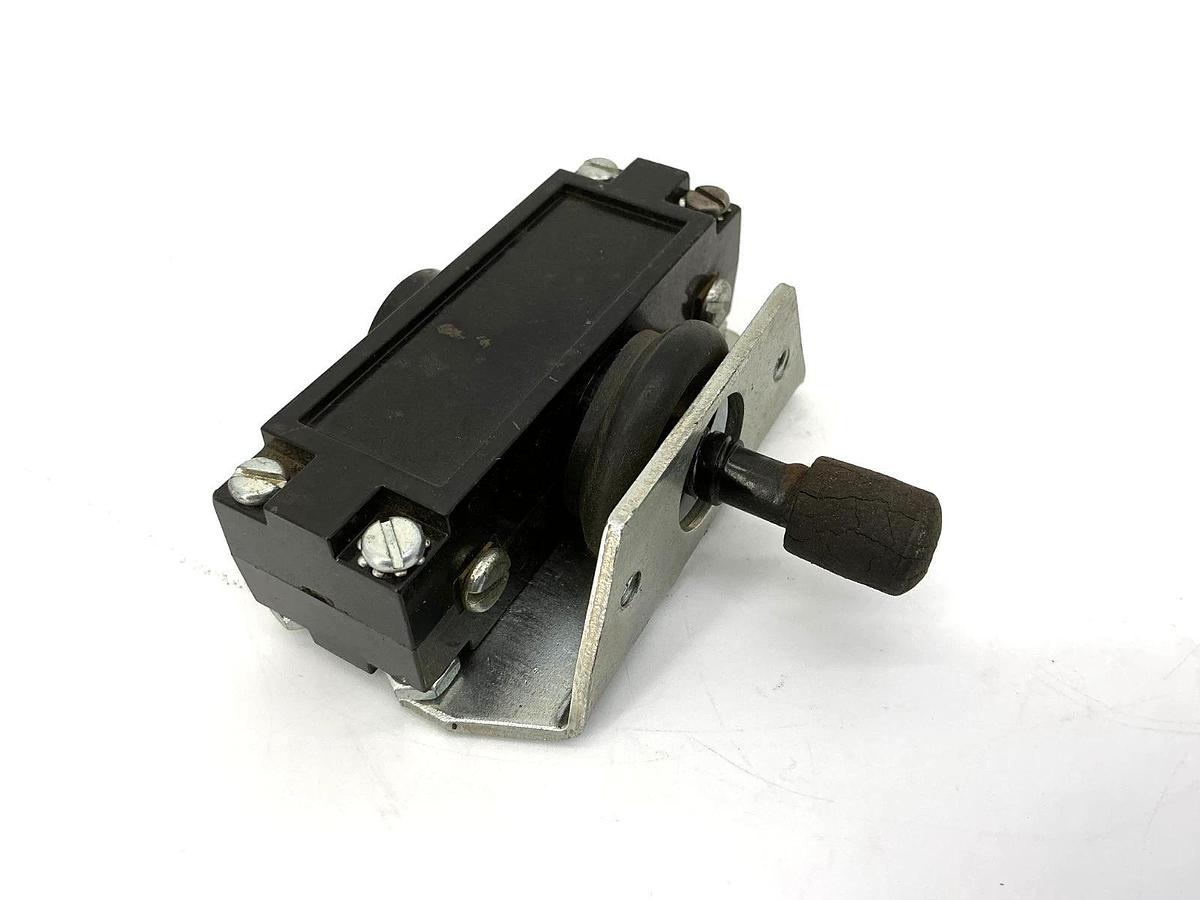 Used Unbranded 079-9744 Pressure Switch Push & Pull / Up & Down 0799744