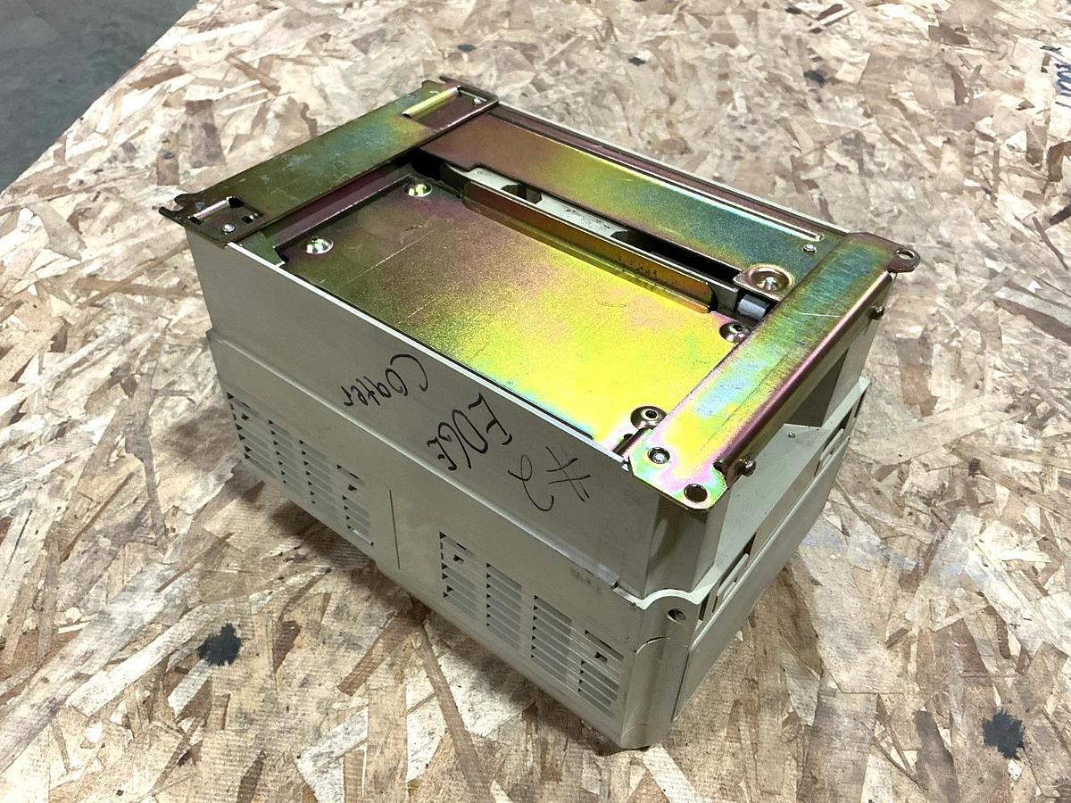 Used Yaskawa CIMR-F7U47P5 AC Inverter Drive 3PH 17A 480VAC FOR PARTS ONLY