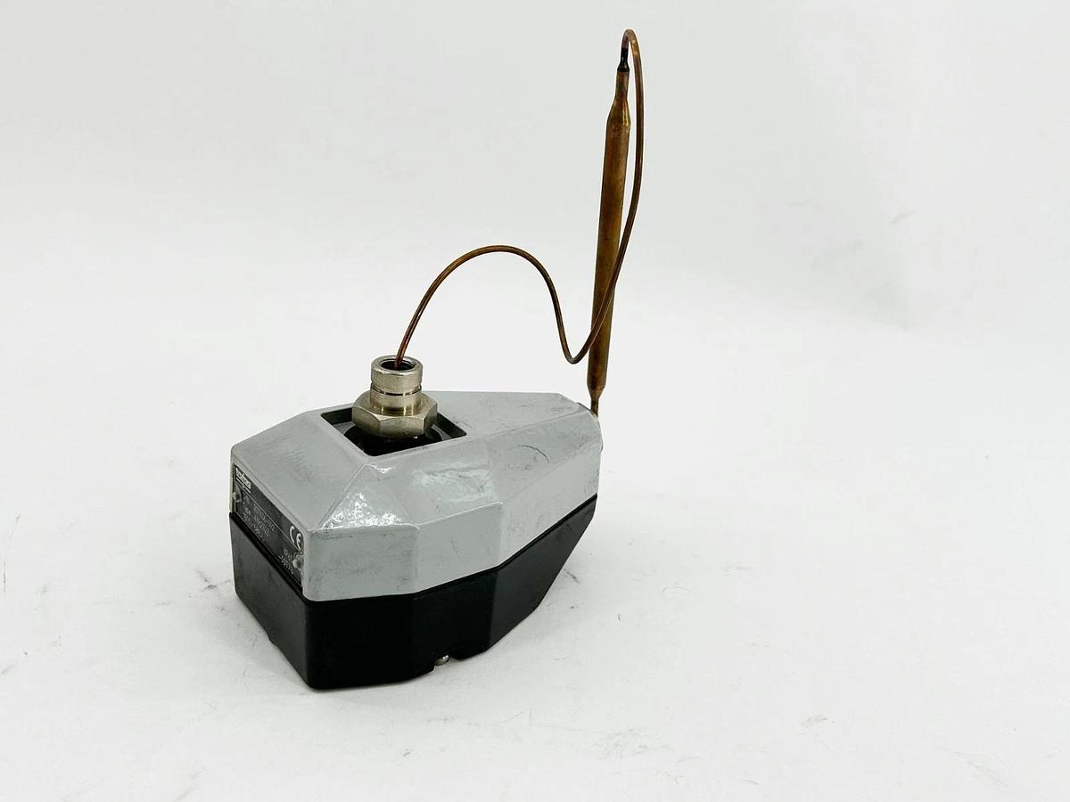 New Trafag 419-2323-322-12-0000-0000-15-28 Thermal Transmitter