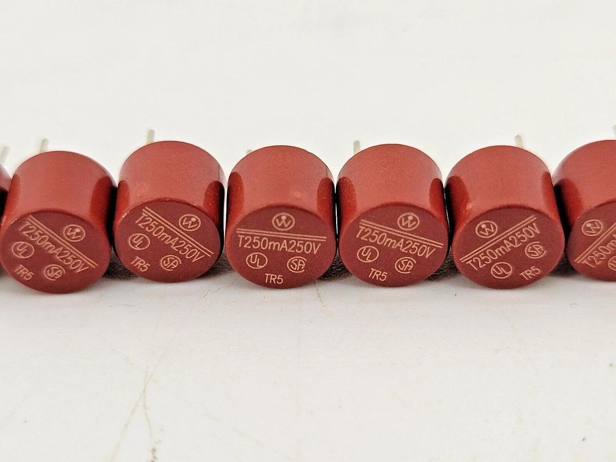 Lot of 12 New Electrocam PS-9005-0250 1/4A Fuses for Accessory Power