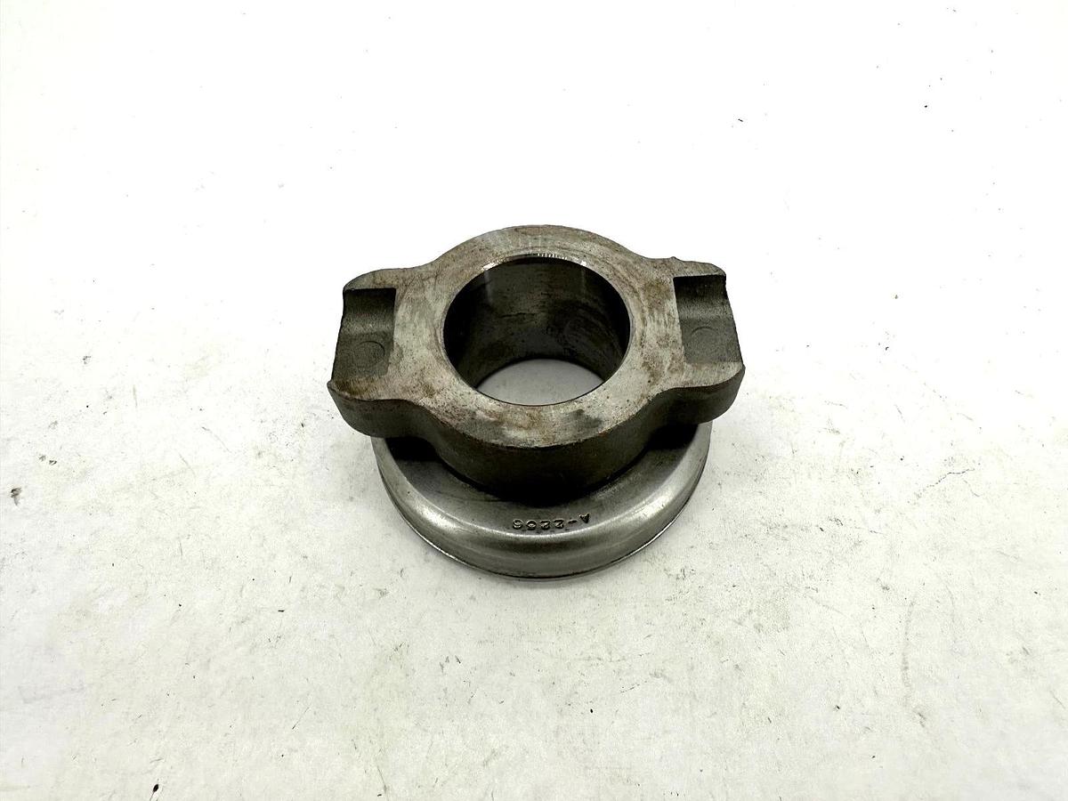 New Hyster 0366706 CARRIER/BRG Carrier Bearing 366706