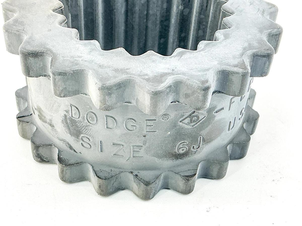New Dodge 6JE D-Flex Coupling Sleeve 004214