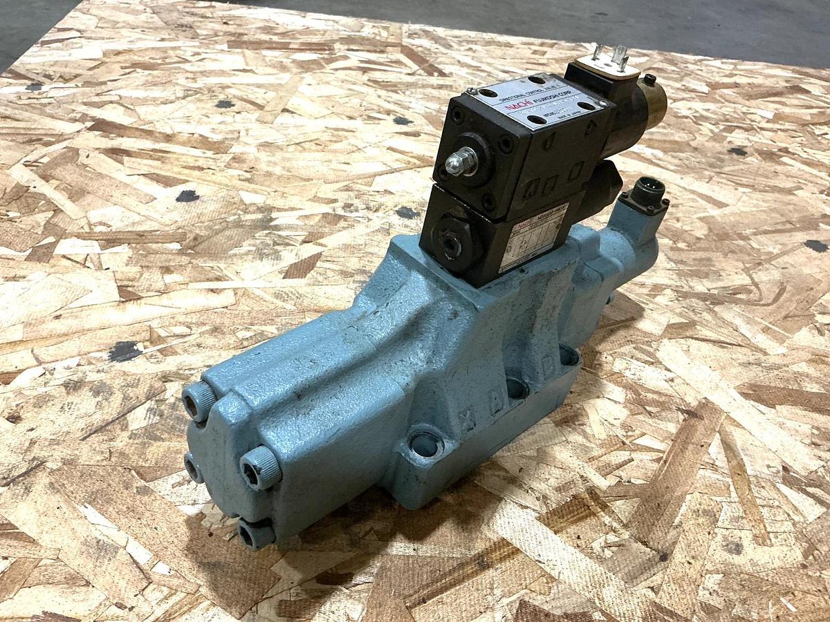 Used Nachi ESH-G06-D5350S1-E-E11 Directional Control Valve w/OG-G01-P1-21 Mod Valve