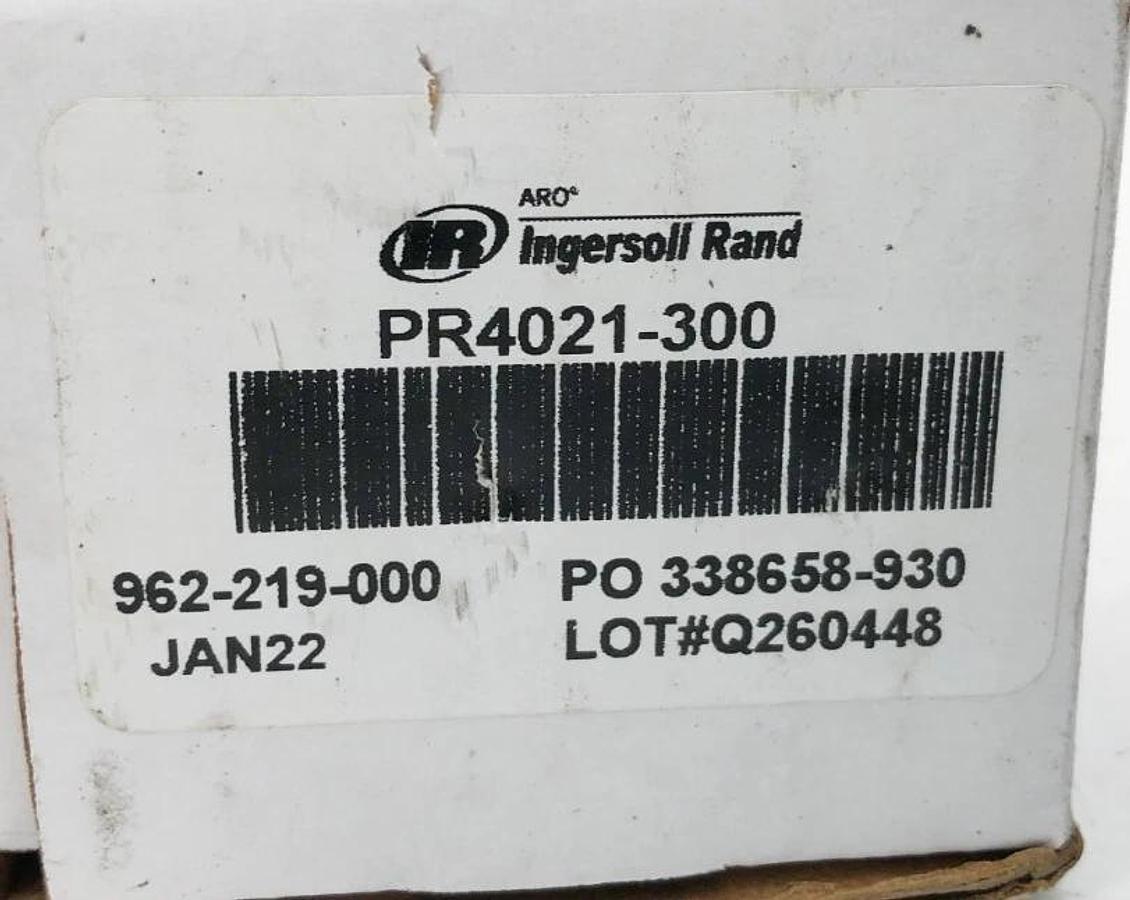 New Ingersoll-Rand PR4021-300 Precision Regulator 1/4" NPT 150psi 3NA78