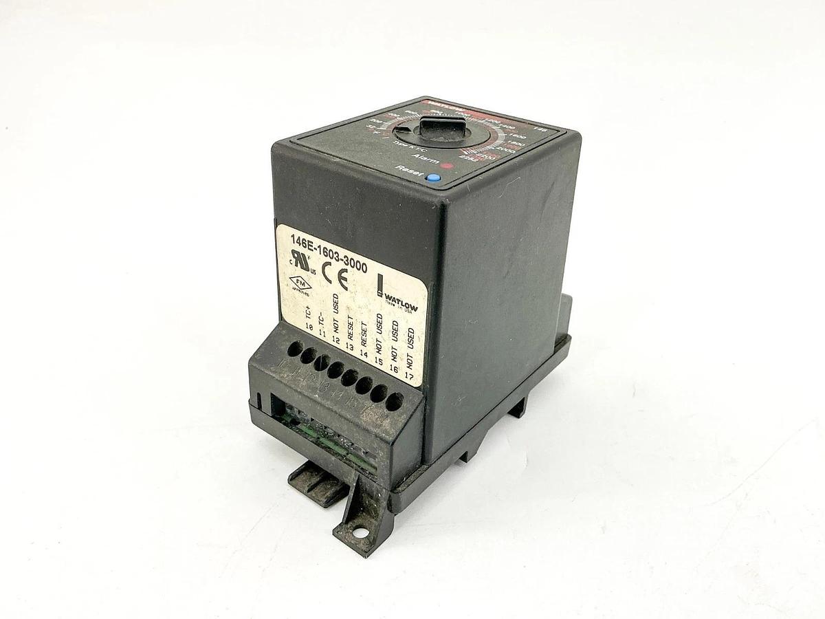 New Watlow 146E-1603-3000 Temperature Regulator 120V 10VA - No Box