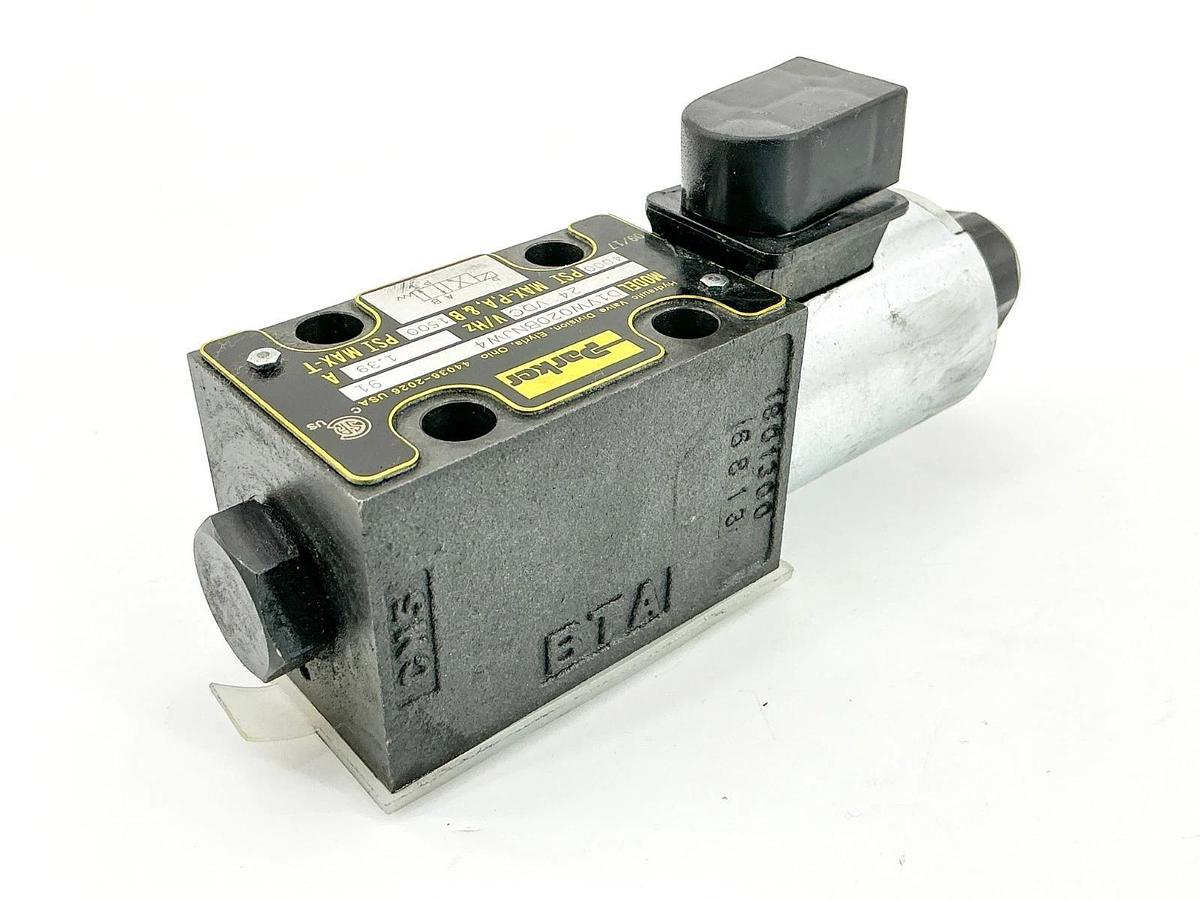 New Parker D1VW020BNJW4 91 Hydraulic Control Valve 4000PSI 24VDC 1.39A