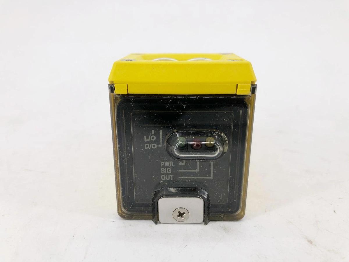 New Banner Engineering Q45VR3DXQ Photoelectric Sensor 3m 12/24-250VD/AC 54310