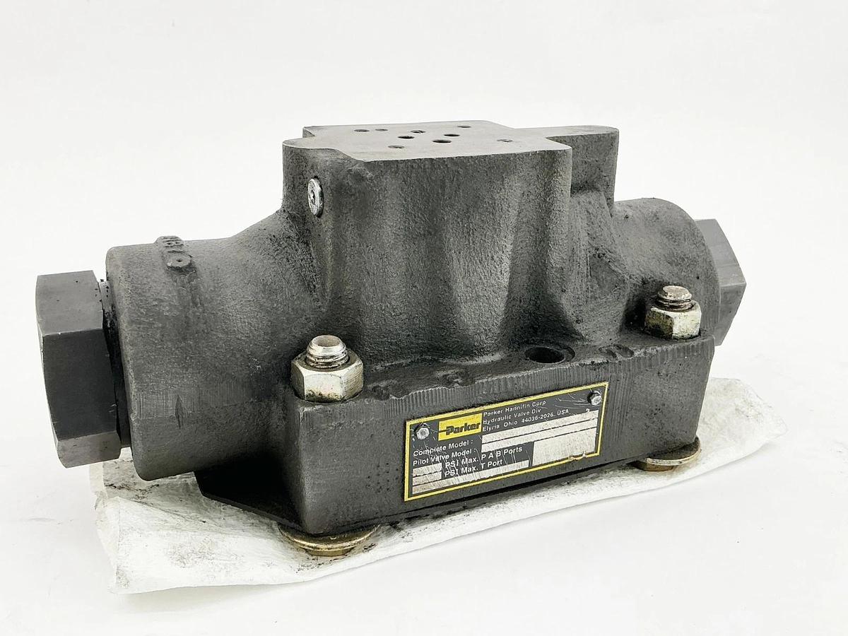 Used Parker D1VH004CNYG5 Hydraulic Pilot Valve 3000PSI 91