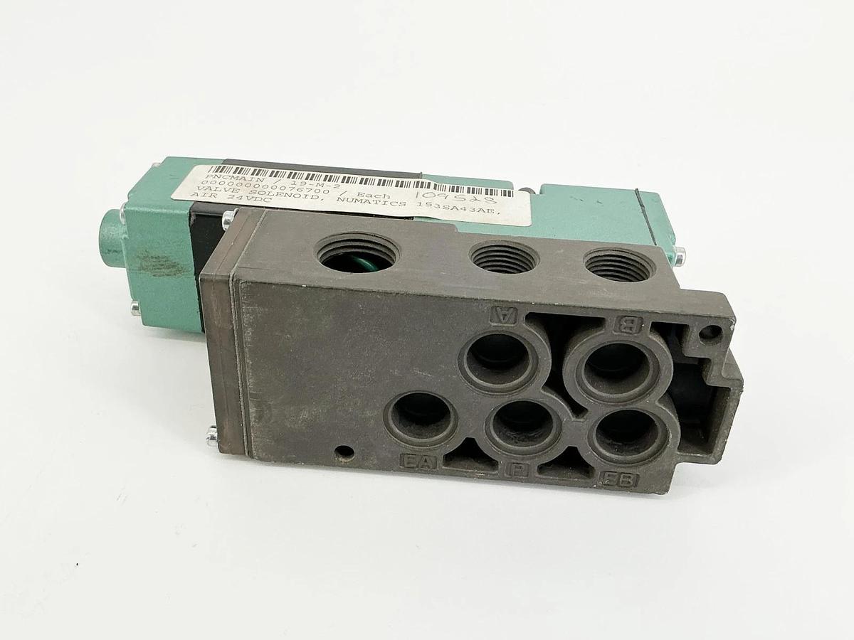 New Numatics 153SA43AE Solenoid Valve 24VDC 150PSIG .25 Replac.152SA400E No Box