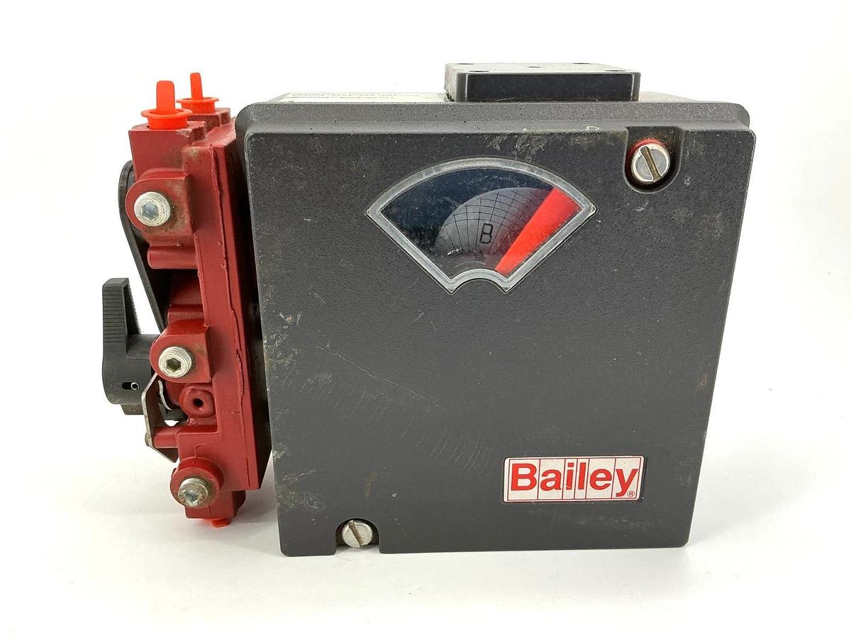 Used Bailey Controls AV112100 Pneumatic Positioner Supply Air: 150PSI Max