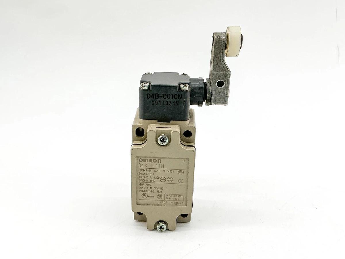 New Omron D4B-4111N Safety Limit Switch W/Roller Lever 400V 2A - No Box