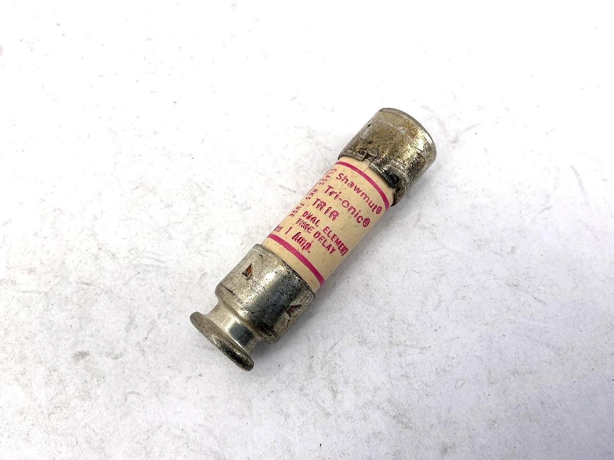 Lot of 7 New Gould Shawmut TR-1R Tri-Onic Time-Delay Class RK5 Fuse 1A 250V TR1R
