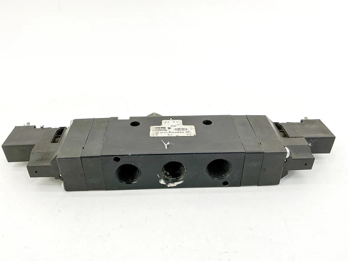 Used Parker B652BB549A Solenoid Valve 150PSI 24VDC 1.2W