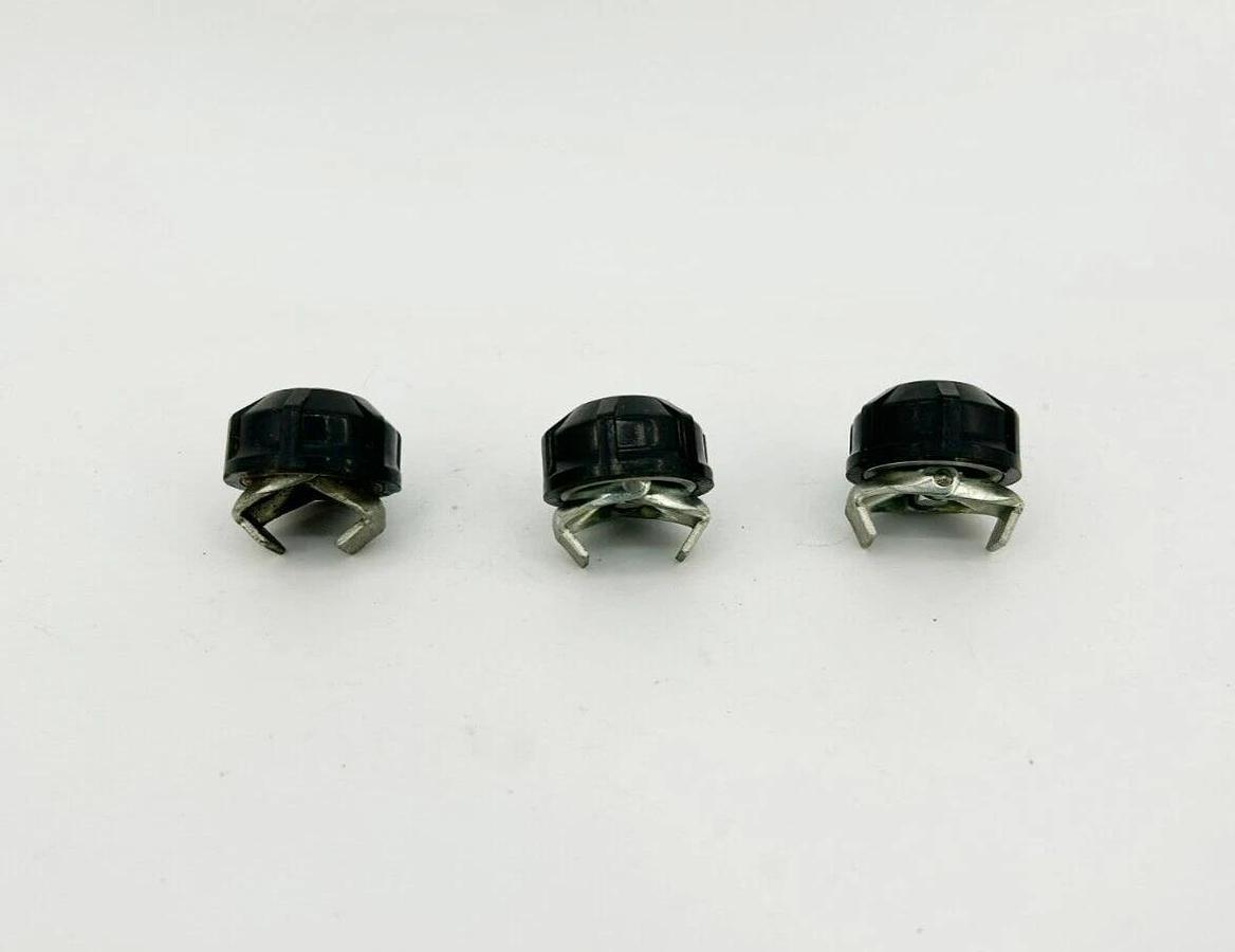 Lot of 3 New Ideal 32-002 Size 2 Fuse Clamps, 0-30 A 600VAC, 35-60 A 250VAC