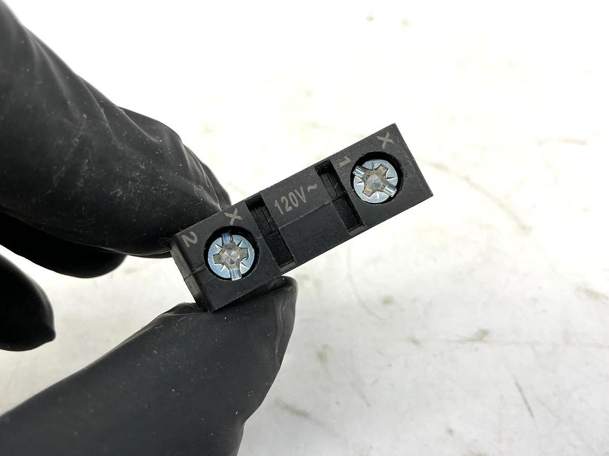 New Allen Bradley Ser A 800F-N5Y LED Module Yellow 120VAC 800FN5Y - No Box
