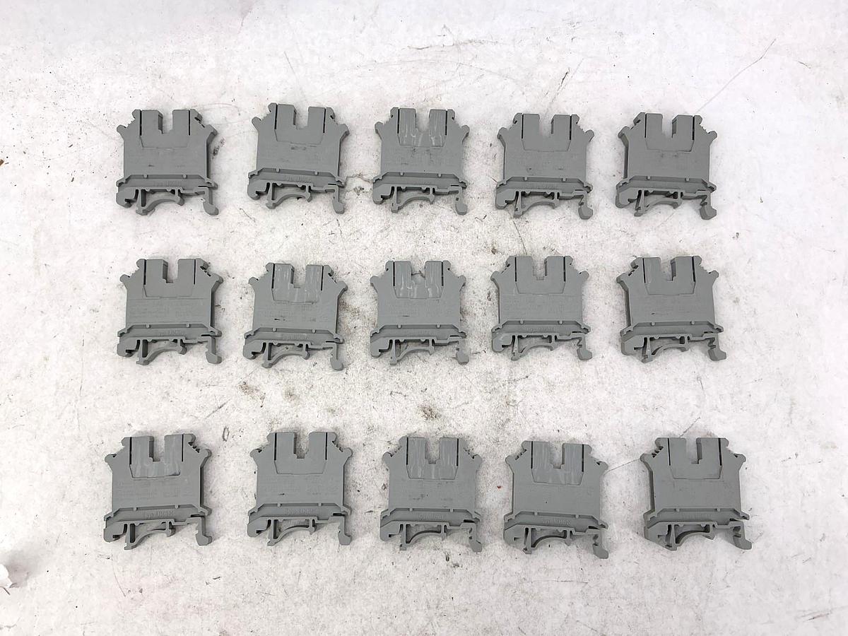 Lot of 15 New Phoenix Contact UK-5-N Terminal Block Gray 30A 600V UK5N