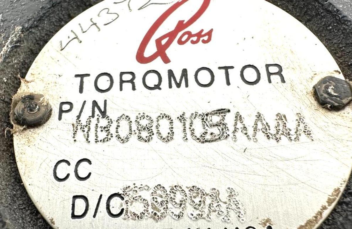 New Ross TORQMOTOR MB080105AAAA Hydraulic Motor 1.23" OD - No Box