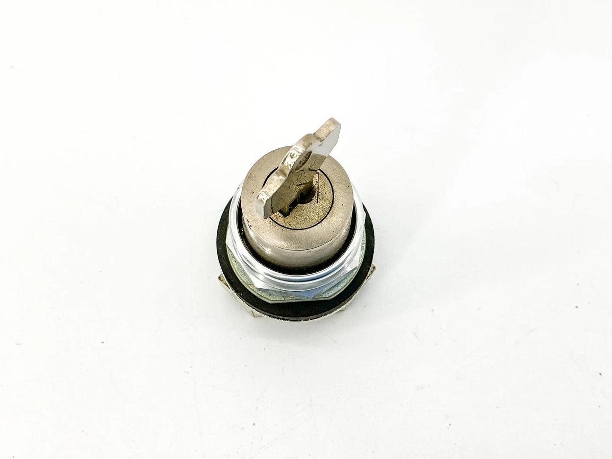Used Allen Bradley 800T-H3103B Lock Cylinder Switch Type 4/13 Ser.T