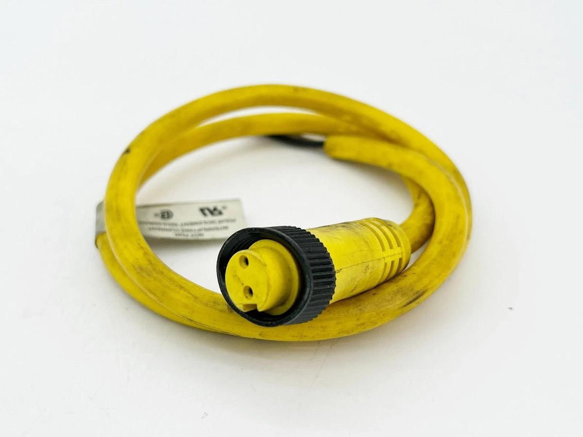 New Lot of 2 Daniel Woodhead 40710+ Cordset 2P Female 13A 16/2AWG 3' - No Box