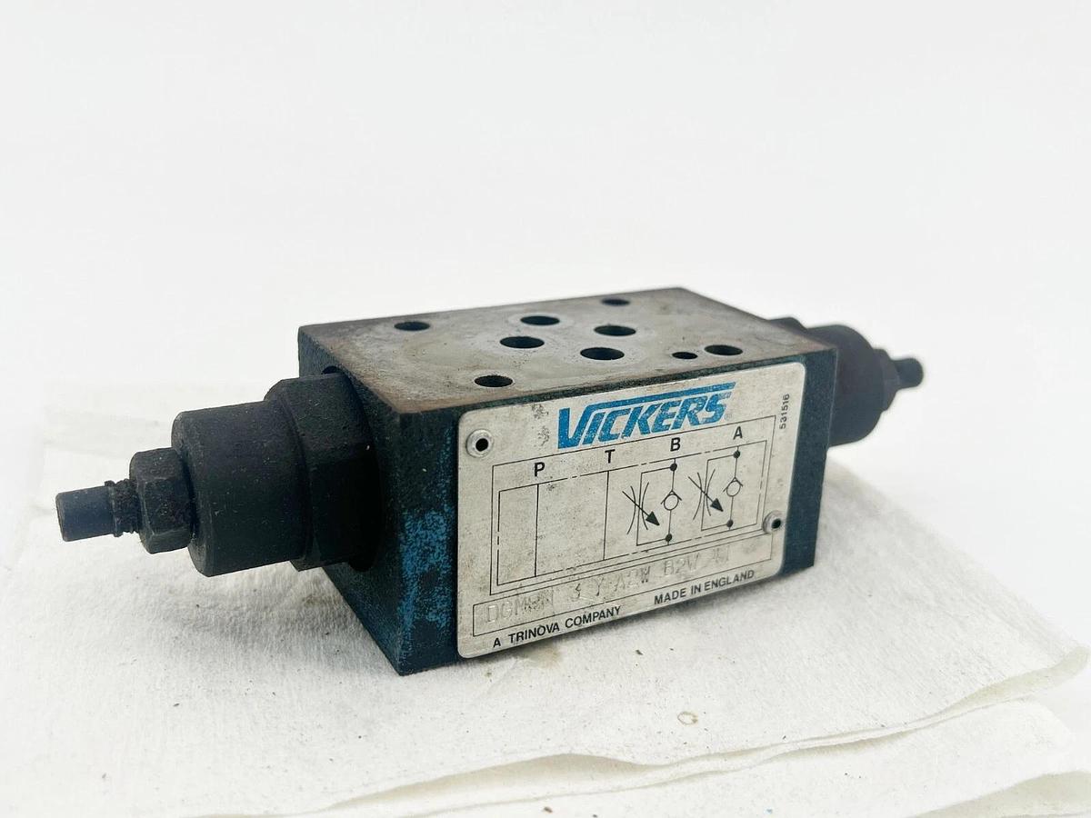 Used Vickers DGMFN-3-Y-A2W-B2W-41 Flow Control Valve 694412