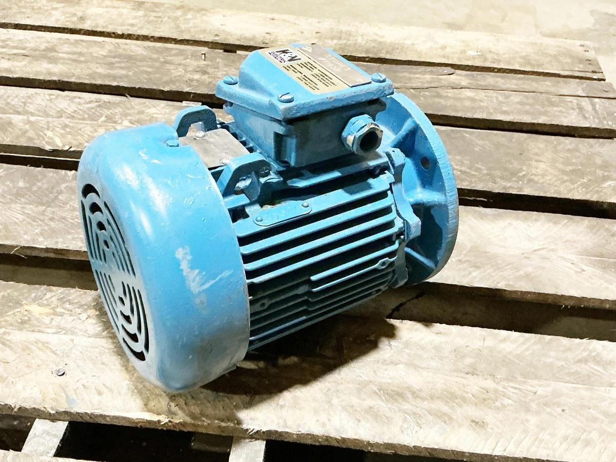 Used ABB HEJL-90-L2 Electric Motor FL7226166 3PH 2.5KW 575V 3475RPM