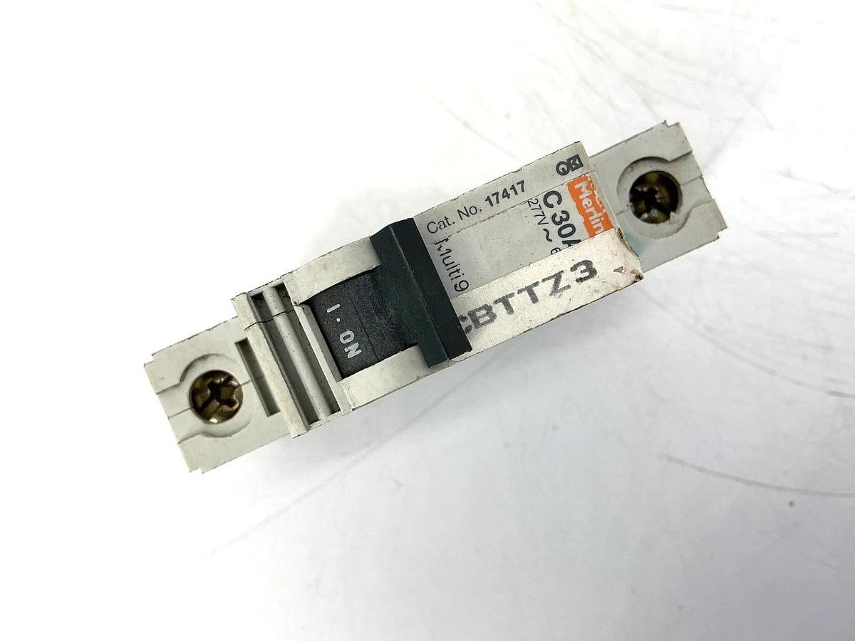 Used Merlin Gerin 17417 Miniature Circuit Breaker 1-Pole 30A 277VAC 50/60HZ