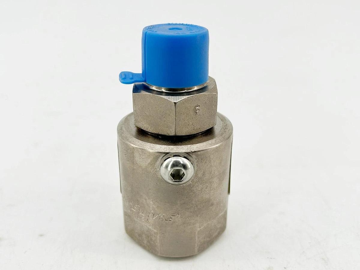 New Super Swivel SS12MP50XFP75 3/4" FNPT X 1/2" MNPT