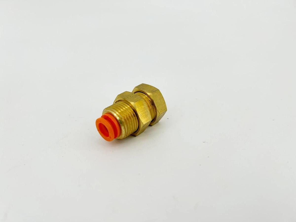 Lot of 7 New SMC KQ2E09-00A Bulkhead Unions, Brass, 5/16 in x 5/16 in Tube OD
