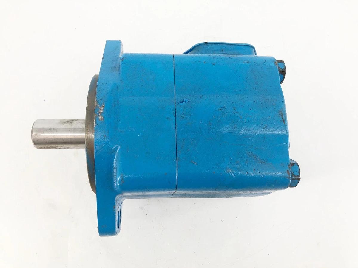 New Fluidyne 35V30A-1C22R Vane Pump Replaces 02-137126 - No Box