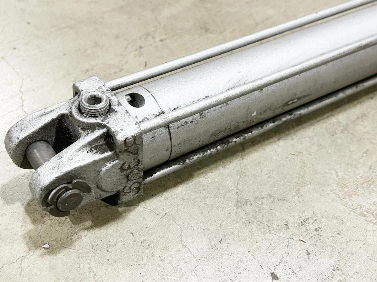 New Sheffer Co. 1.5C20C24CC Pneumatic Cylinder - No Box