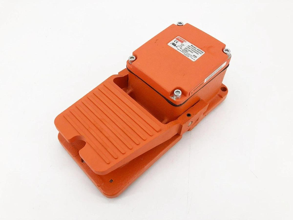 New Dayton 6GPD0 Type 1 Foot Switch Momentary 25A 125/250/480VAC 2HP 250VAC