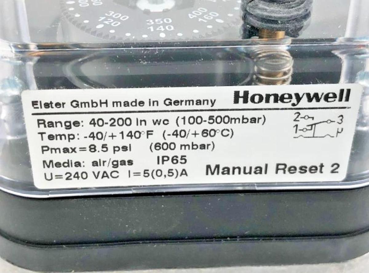 New Honeywell C6097B3051 Pressure Switch 1/4''NPT 40-200'' WC 84449390