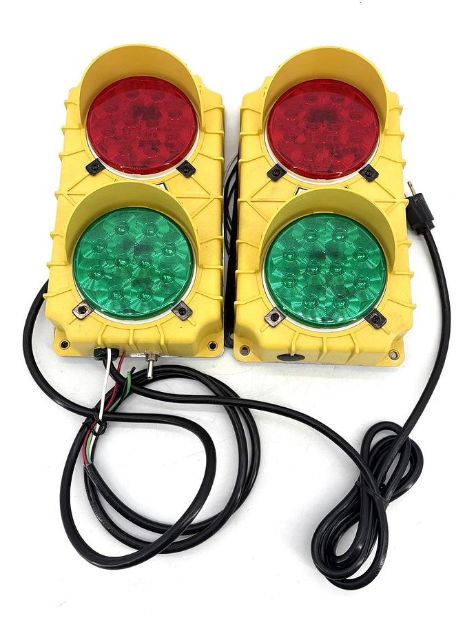 New Tri-Lite SG30P-115RG-LED Stop & Go Loading Dock Safety Light Set 115VAC