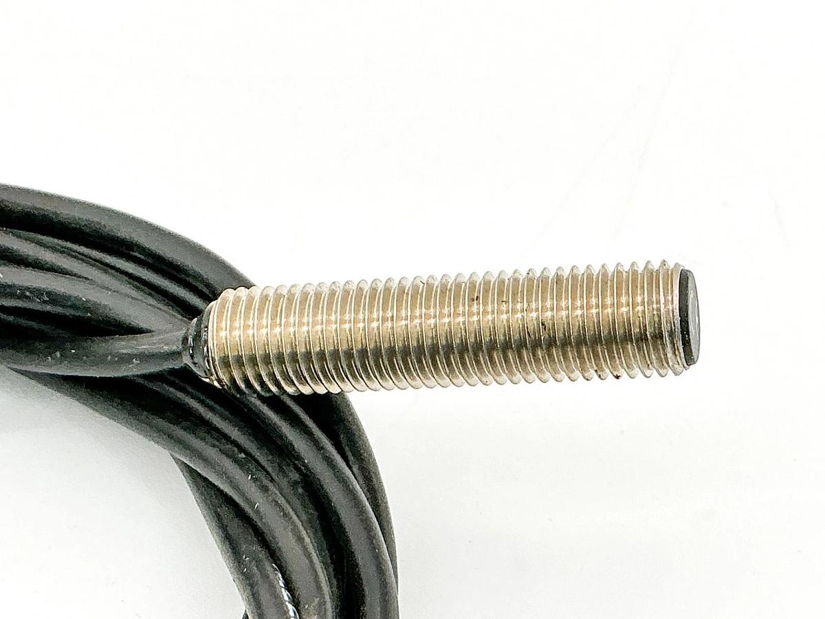 New Allen Bradley 872C-D2CP8-E2 Inductive Proximity Sensor 30VDC - No Hardware