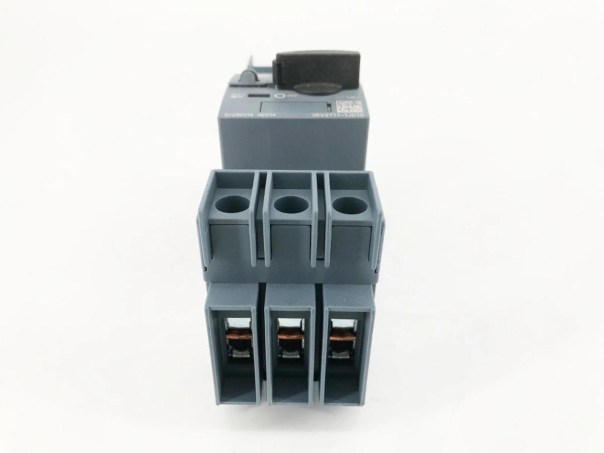 New Siemens 3RV2711-1JD10 Circuit Breaker 10A 3-Pole 600Y/347V - No Box