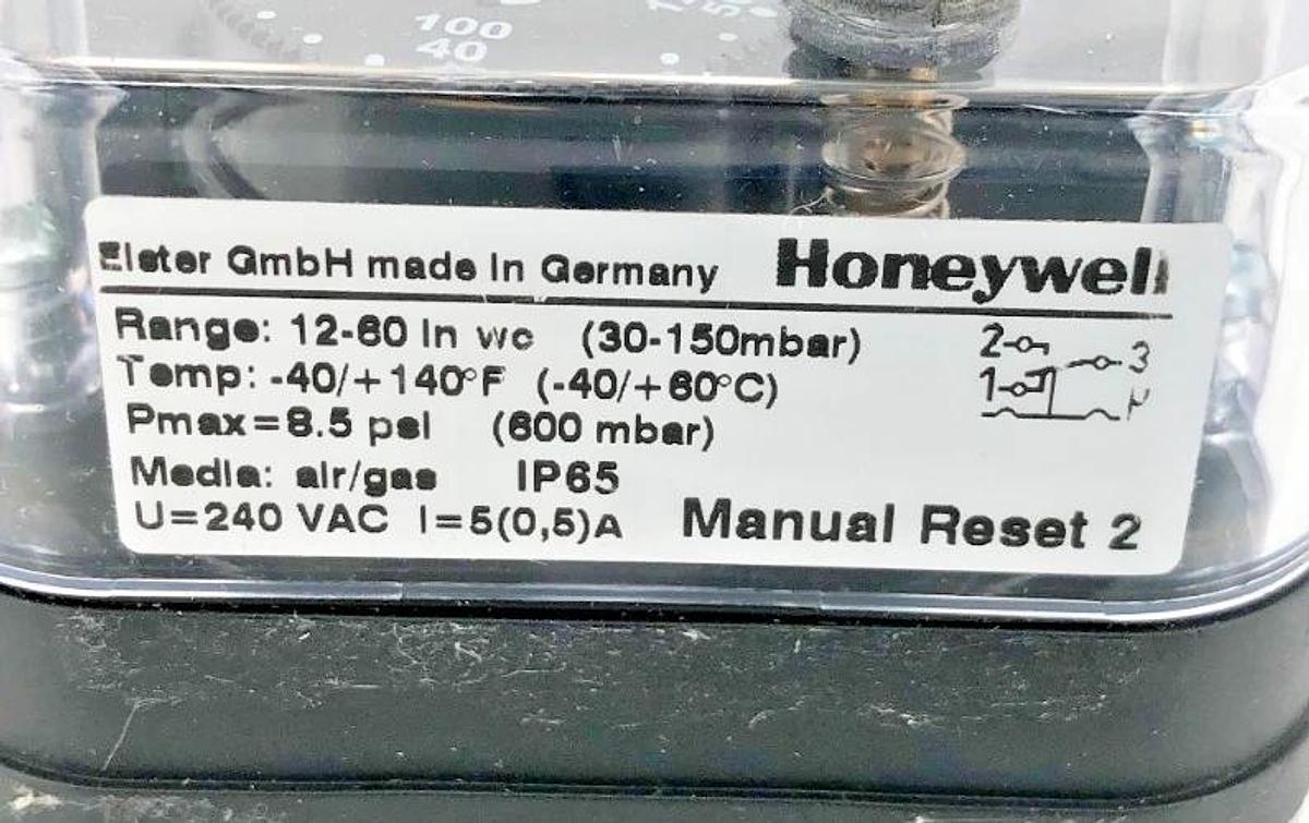 New Honeywell C6097A3038 Pressure Switch 1/4''NPT 12-60'' W.C. 84449330 - No Box