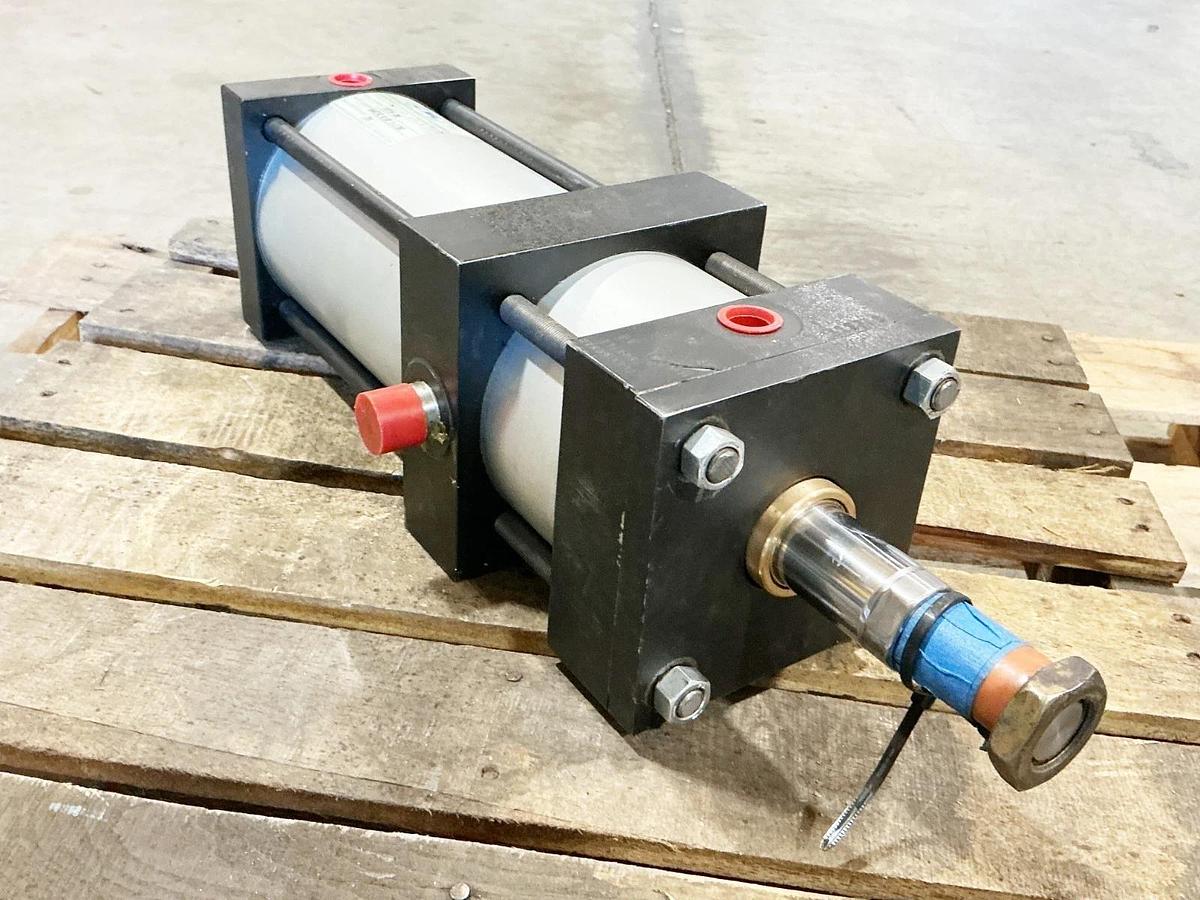 New CMC 5AACT4C10-5/8”-24S250 Pneumatic Cylinder 250PSI - No Box