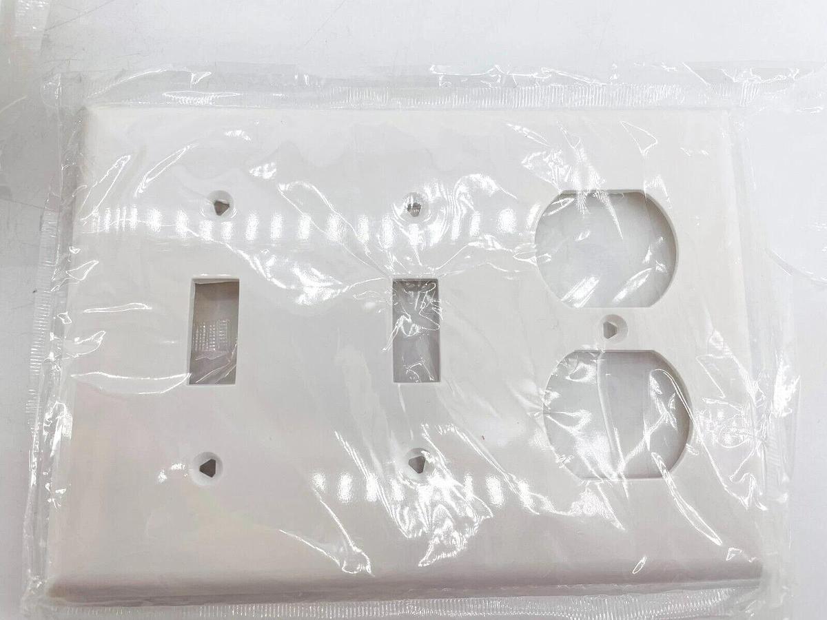 Used Lot of 10 Cooper 5158W Wall Plate Combination Toggle Duplex White New Surplus