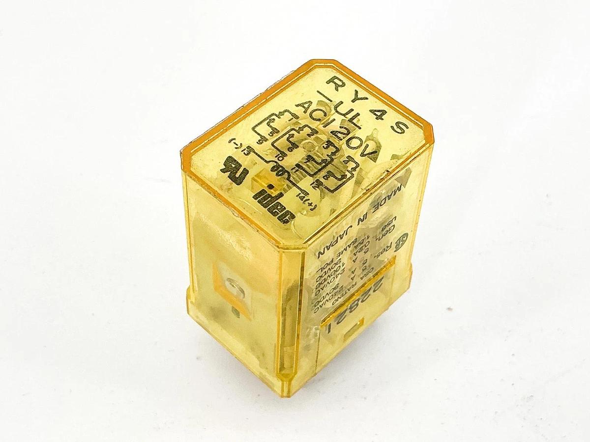 New Lot of 3 IDEC RY4S-UL Relay 120V 5A - No Box