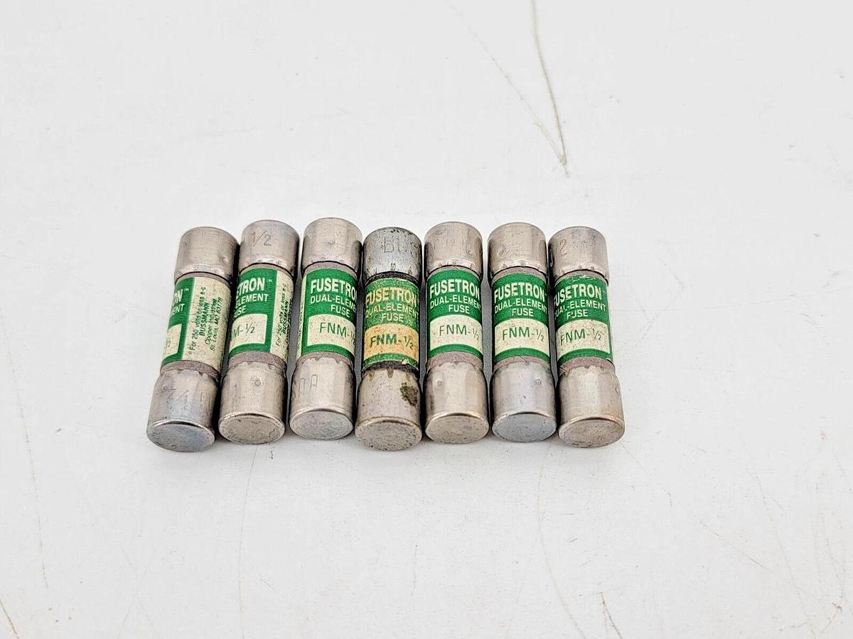 Lot of 7 New Bussmann Fustron FNM-1/2 Fuses Half Amp
