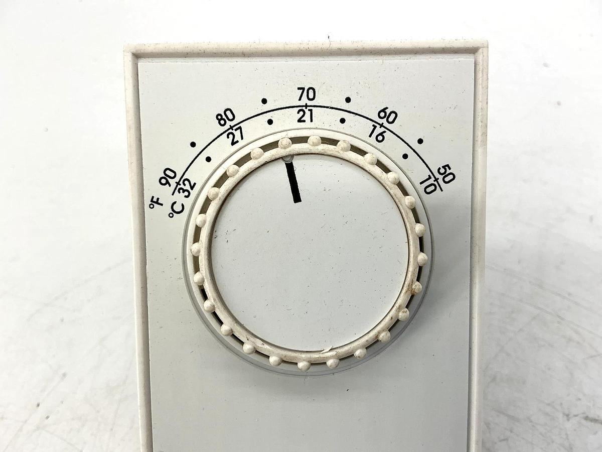 New Dayton 6GVX8 Thermostat Cooling Control 50°-90°F On/Off 277VAC Single Stage