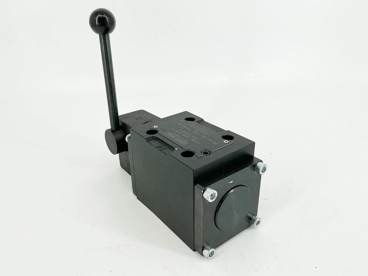 New Denison A4D02 3408 0304 C1 026-30944-0 Control Valve 350Bar - No Box