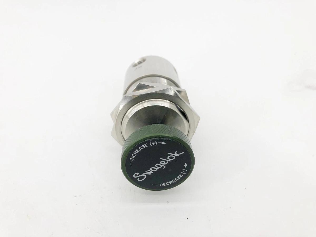 New Swagelok KCP1FLB2A2P50000 Regulator Valve 1000psig 0002279358