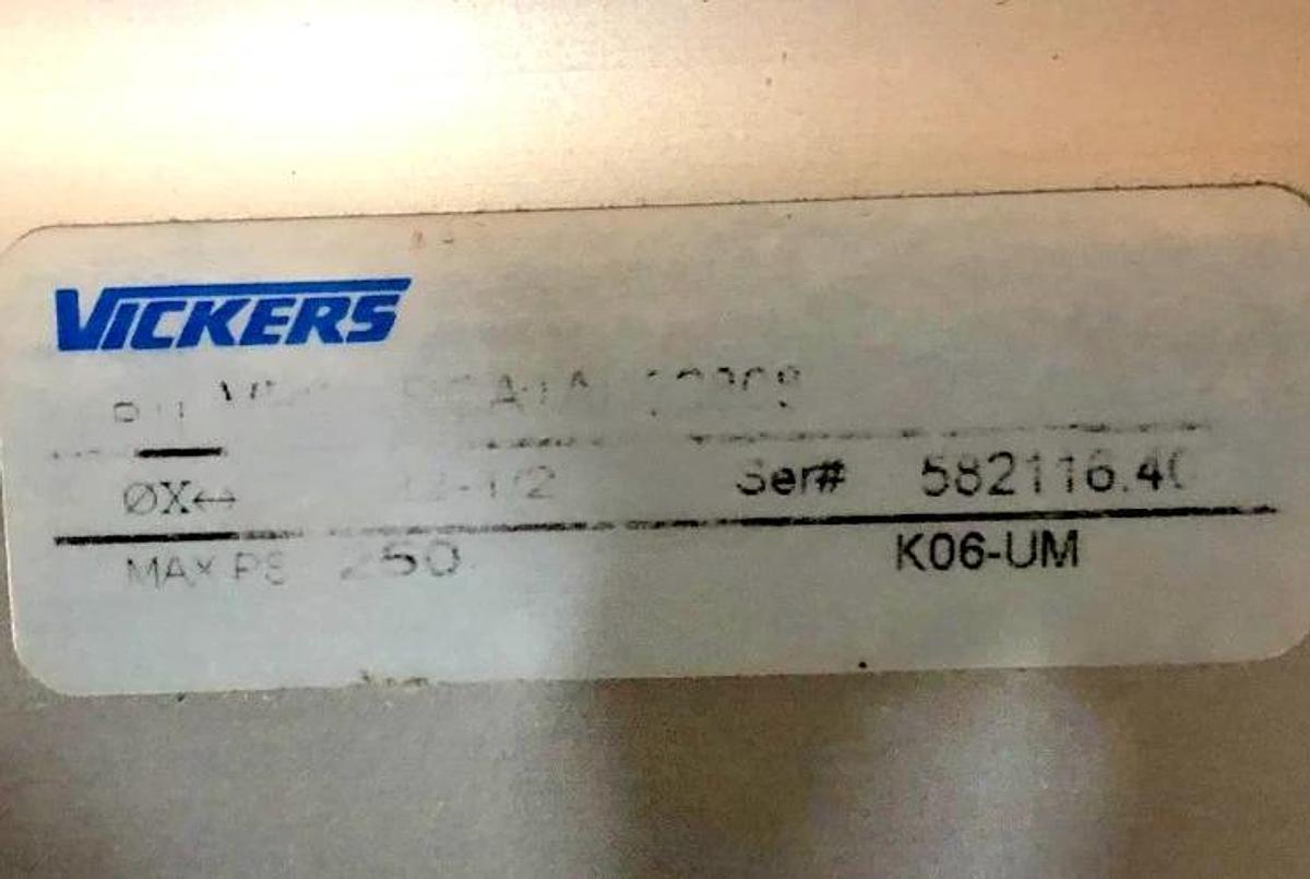 New Vickers VP07LROA1AH22808 Pneumatic Cylinder 250psi - No Box