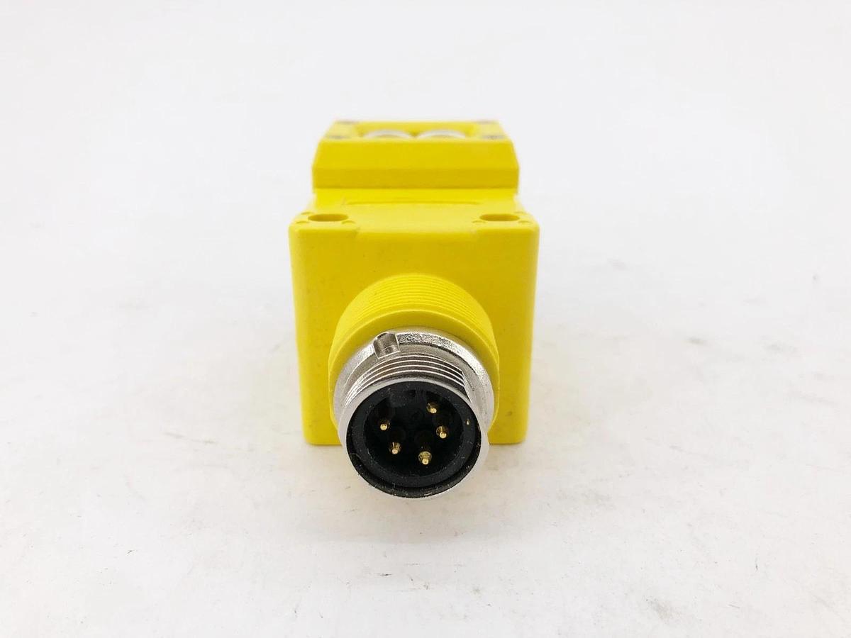 New Banner Engineering Q45VR3DXQ Photoelectric Sensor 3m 12/24-250VD/AC 54310