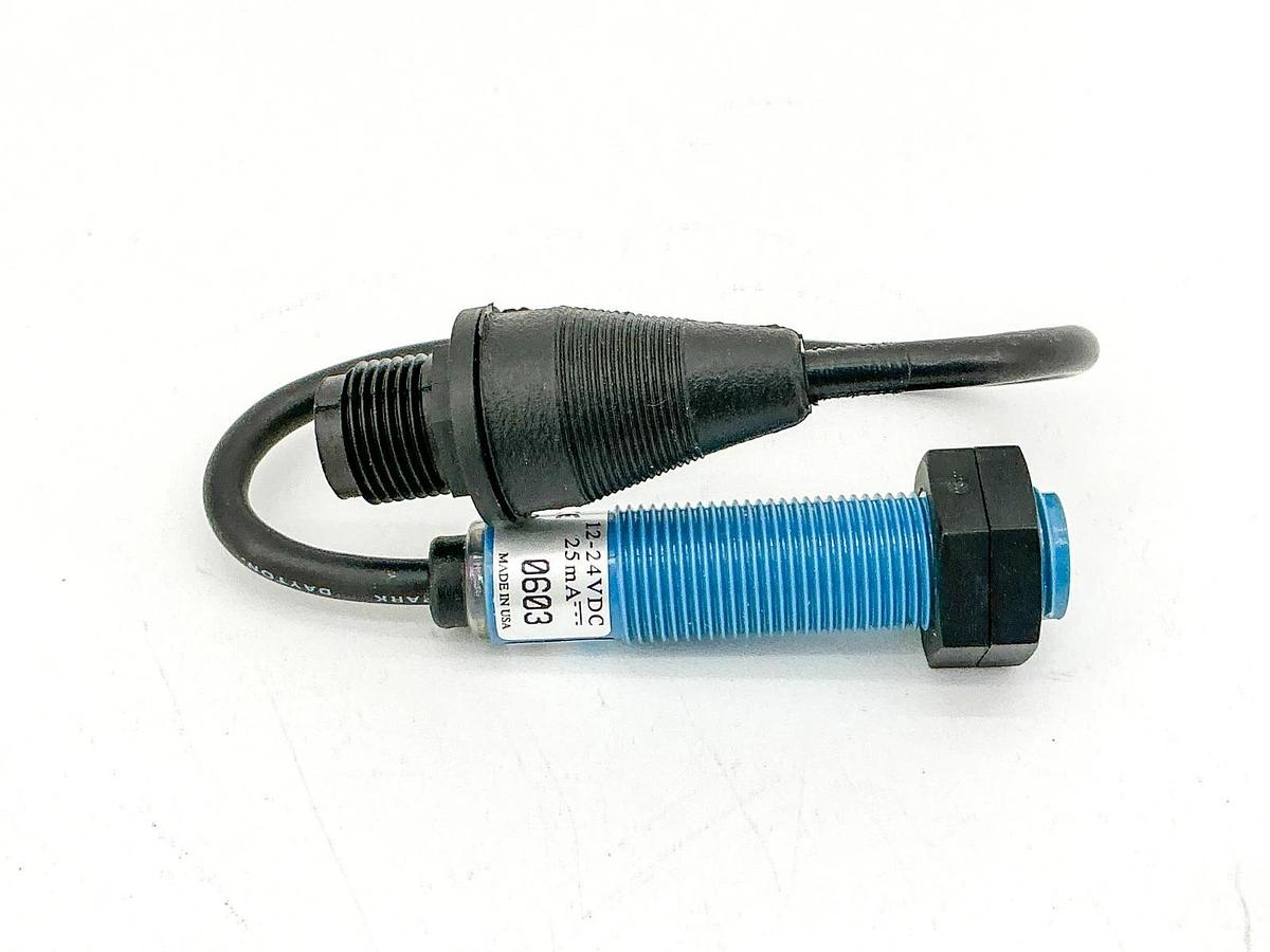 New Hydepark SM380A-228-00 Proximity Sensor 12-24VDC